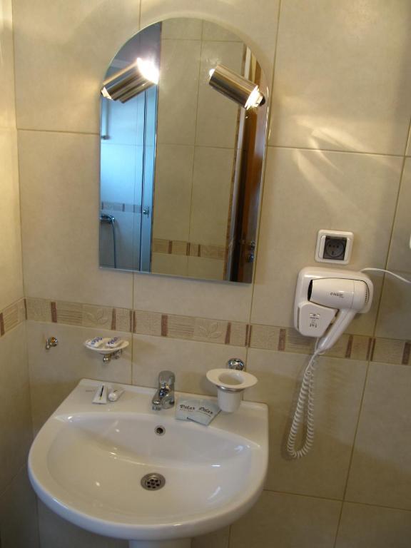 Aquilon Hotel & Thermal Pools 반야 객실 사진
