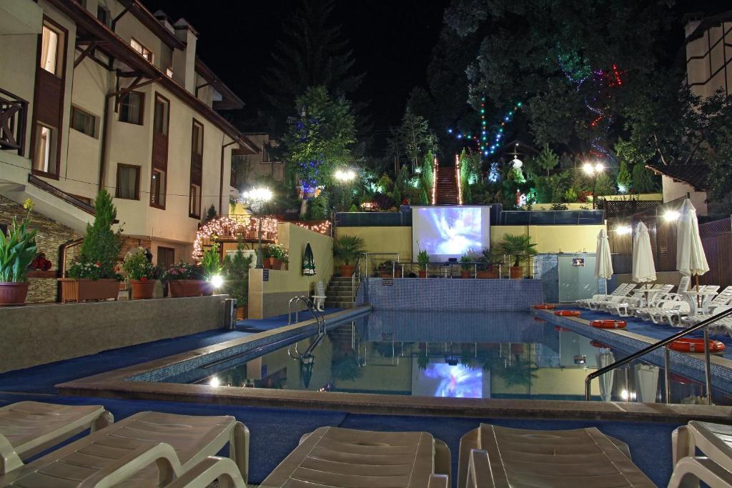 Aquilon Hotel & Thermal Pools 반야 외부 사진