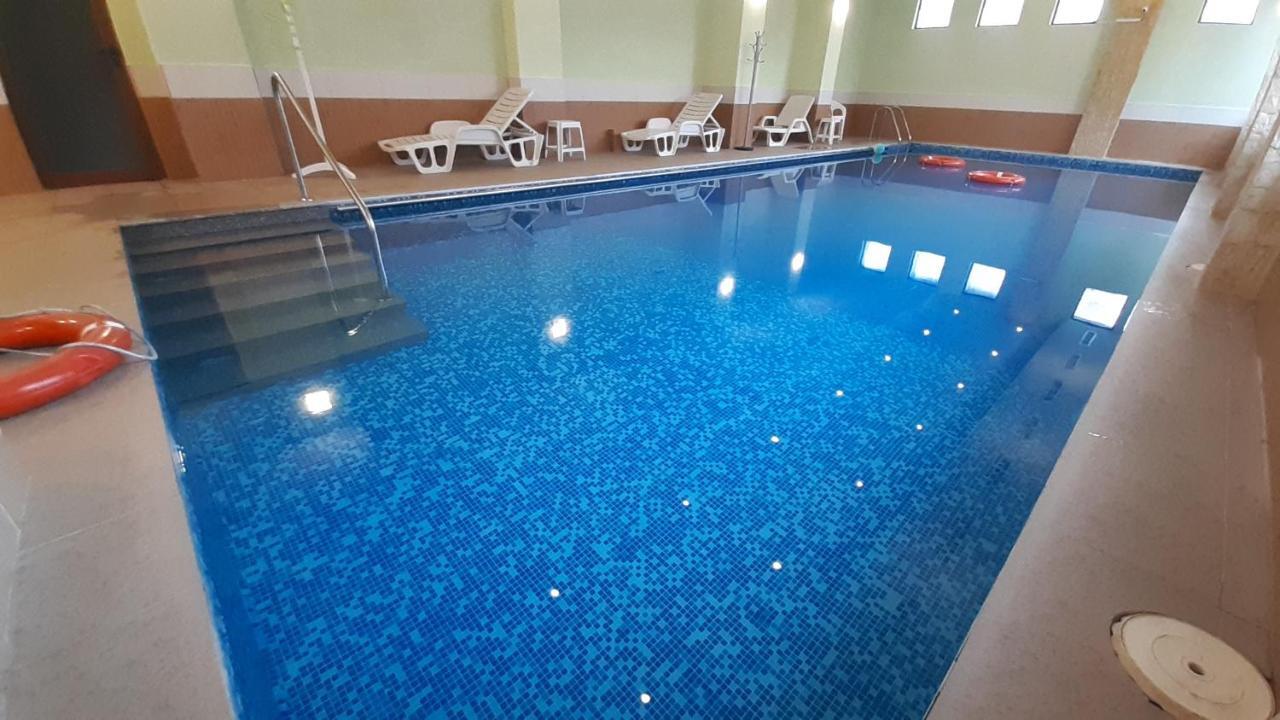Aquilon Hotel & Thermal Pools 반야 외부 사진